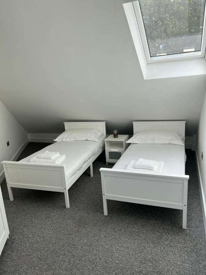 2 Bedroom Flat London Eksteriør billede